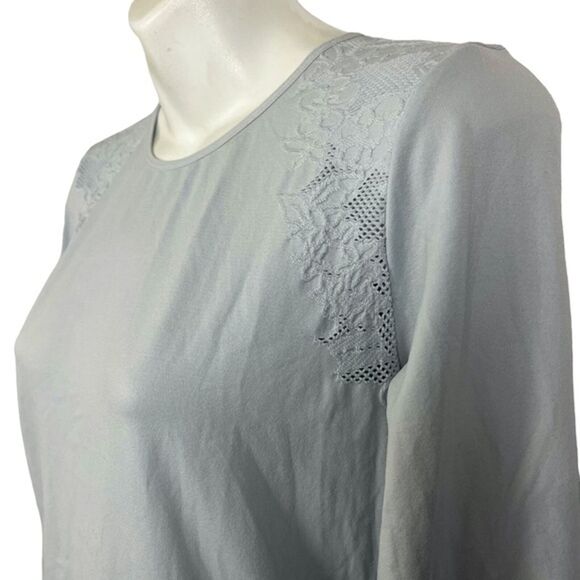 FABLETICS Light Blue Keyhole Open Back Long Sleeve Knit Floral Top Shirt sz M - Picture 5 of 16